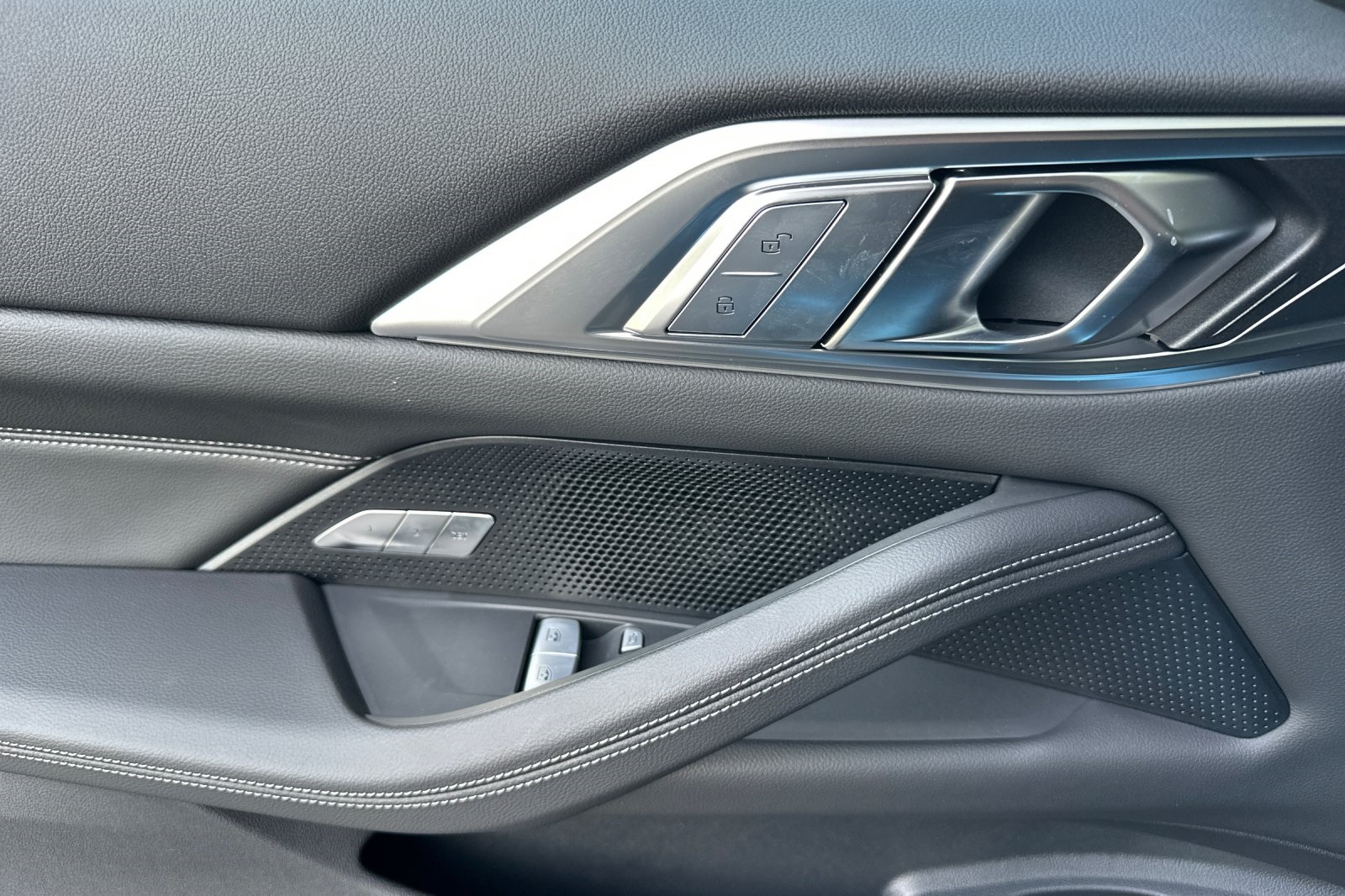 2026 Bmw 430i photo 8