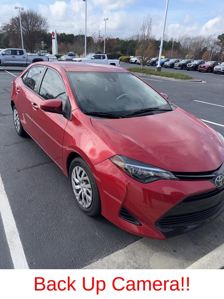 2018 Toyota Corolla LE photo 2
