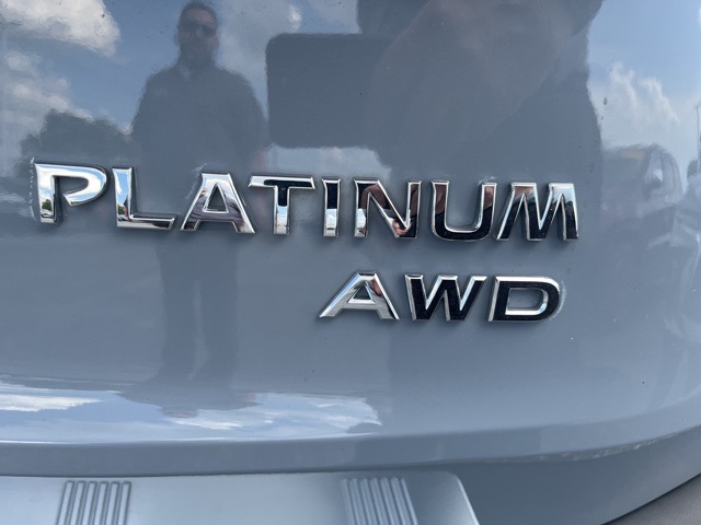 2023 Nissan Rogue Platinum photo 7