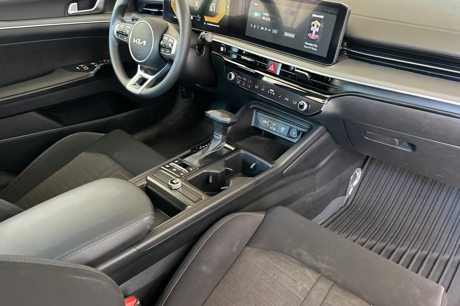 2025 Kia K5 LXS photo 16