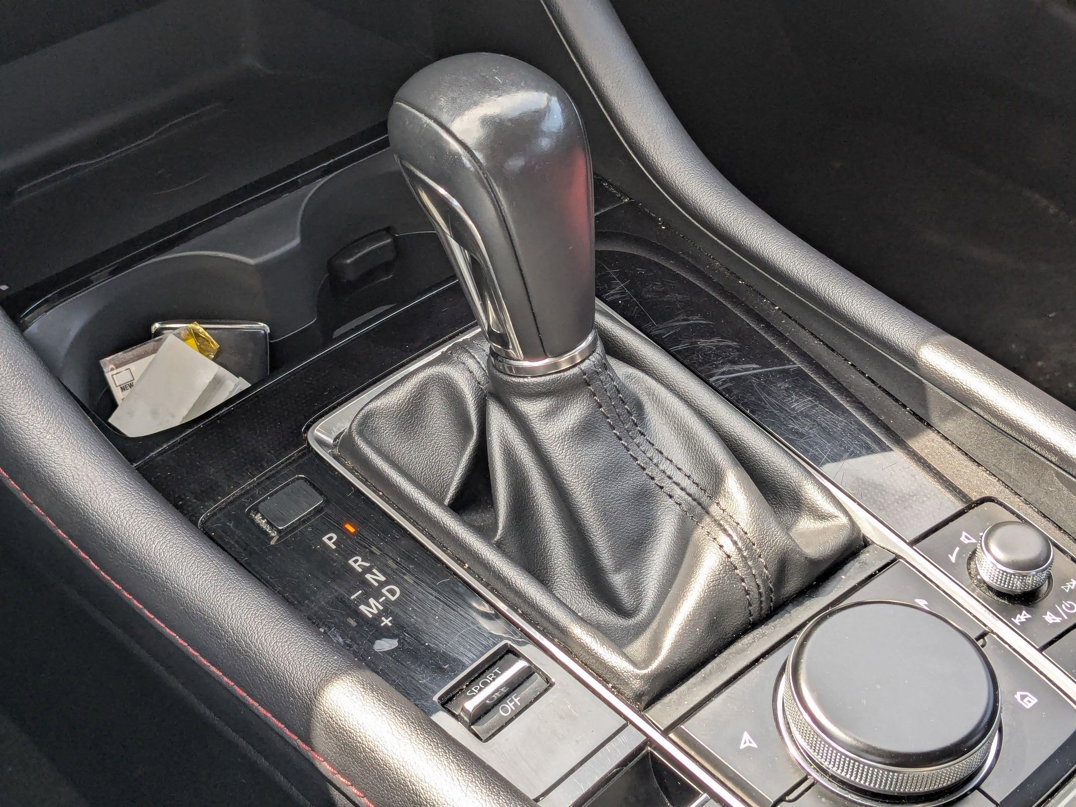 2024 Mazda Mazda3 2.5 s Carbon photo 22