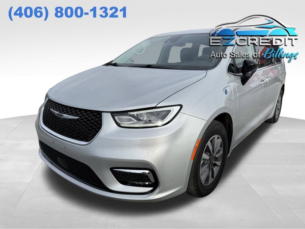 2024 Chrysler Pacifica PHEV Select's photo