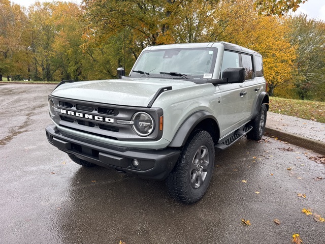 2022 Ford Bronco Big Bend photo 3
