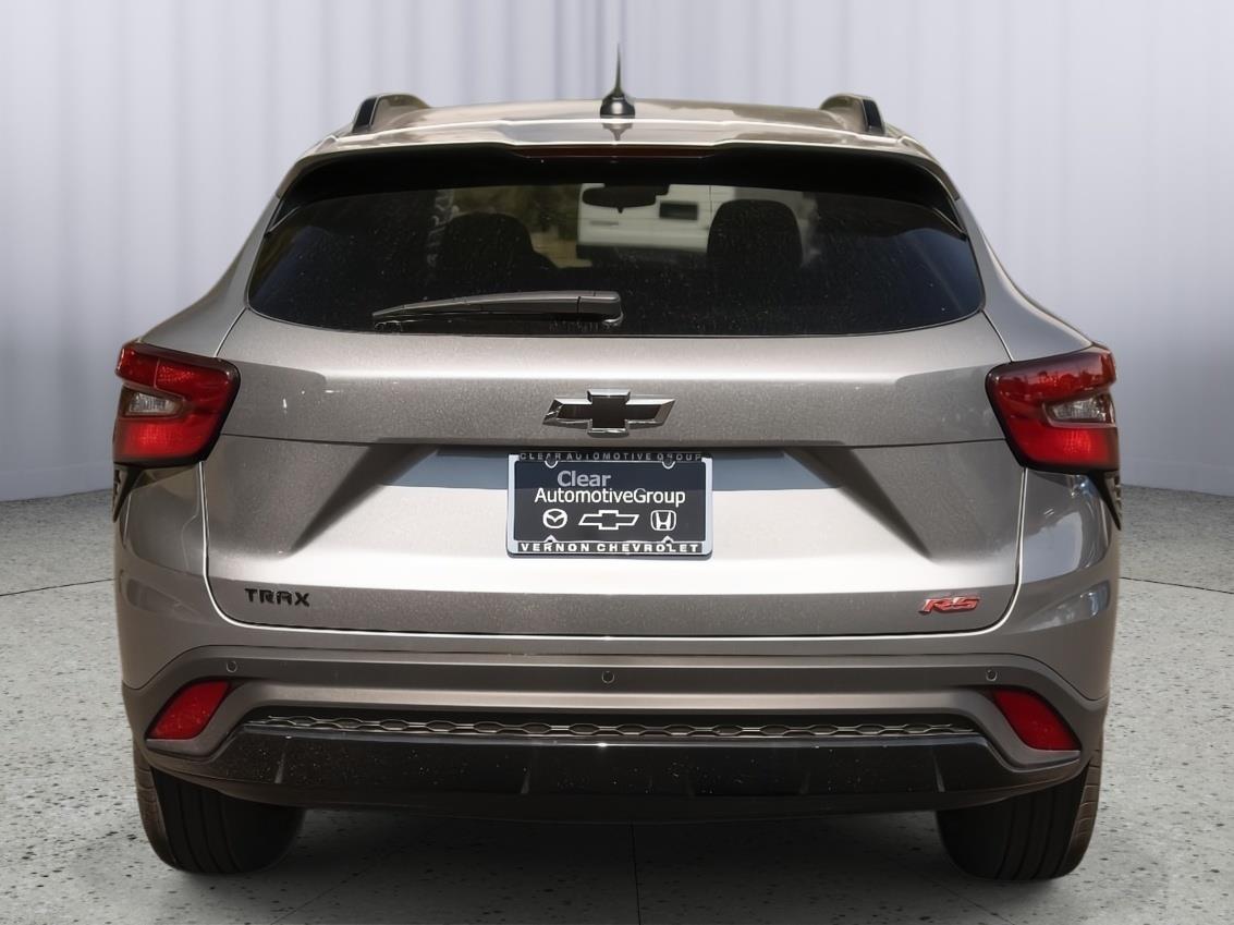 2025 Chevrolet Trax photo 6