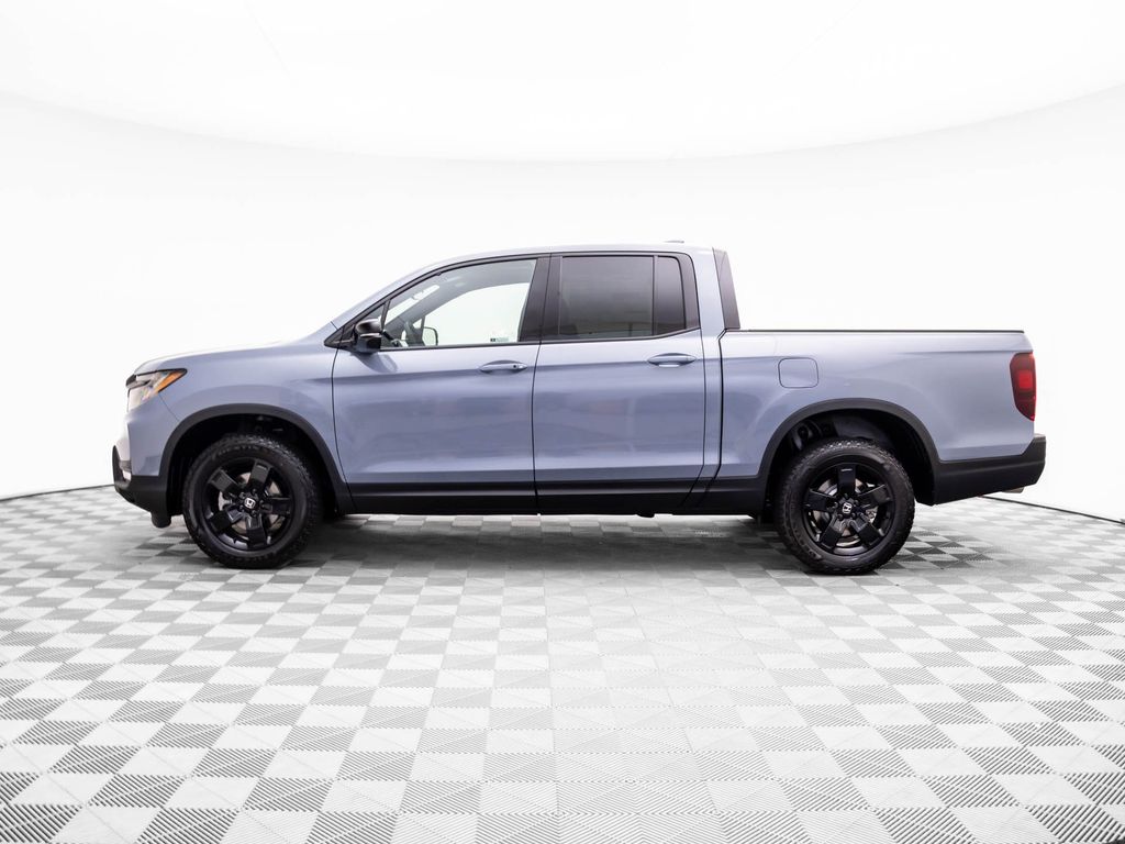 2026 Honda Ridgeline Black Edition photo 2