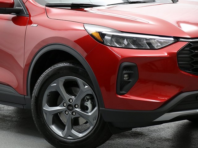 2025 Ford Escape ST-Line Select photo 3