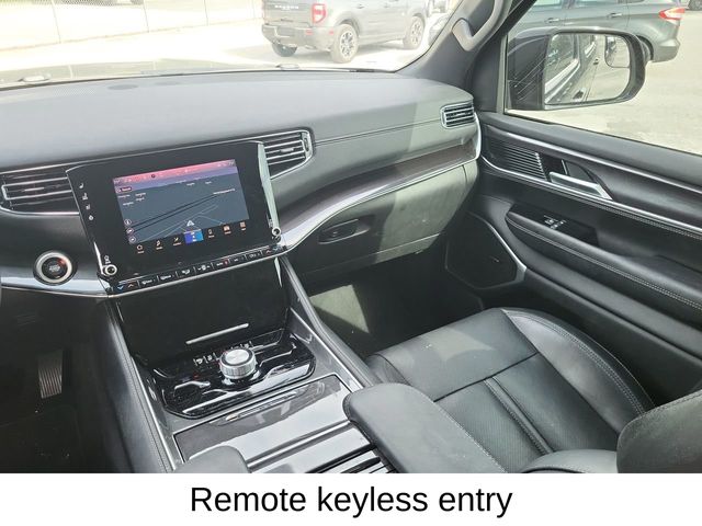 2023 Jeep Wagoneer Base photo 10