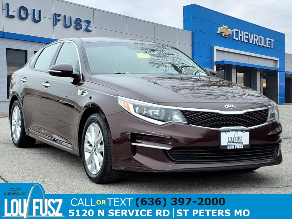 2018 Kia Optima LX's photo