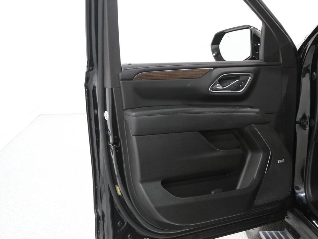 2023 Chevrolet Tahoe High Country photo 4