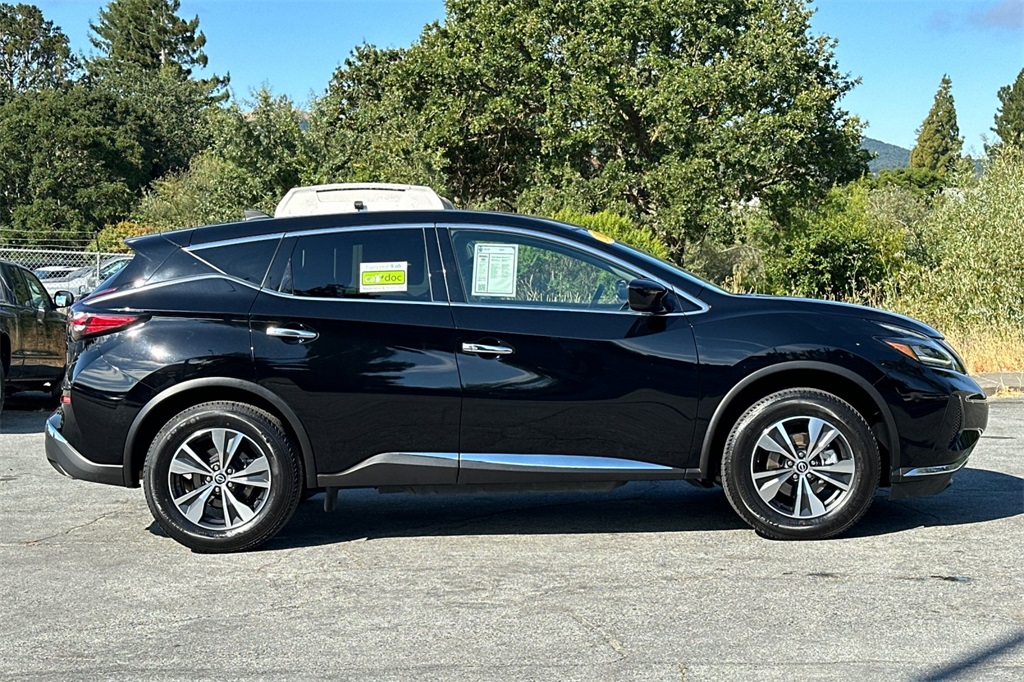 2023 Nissan Murano S photo 2