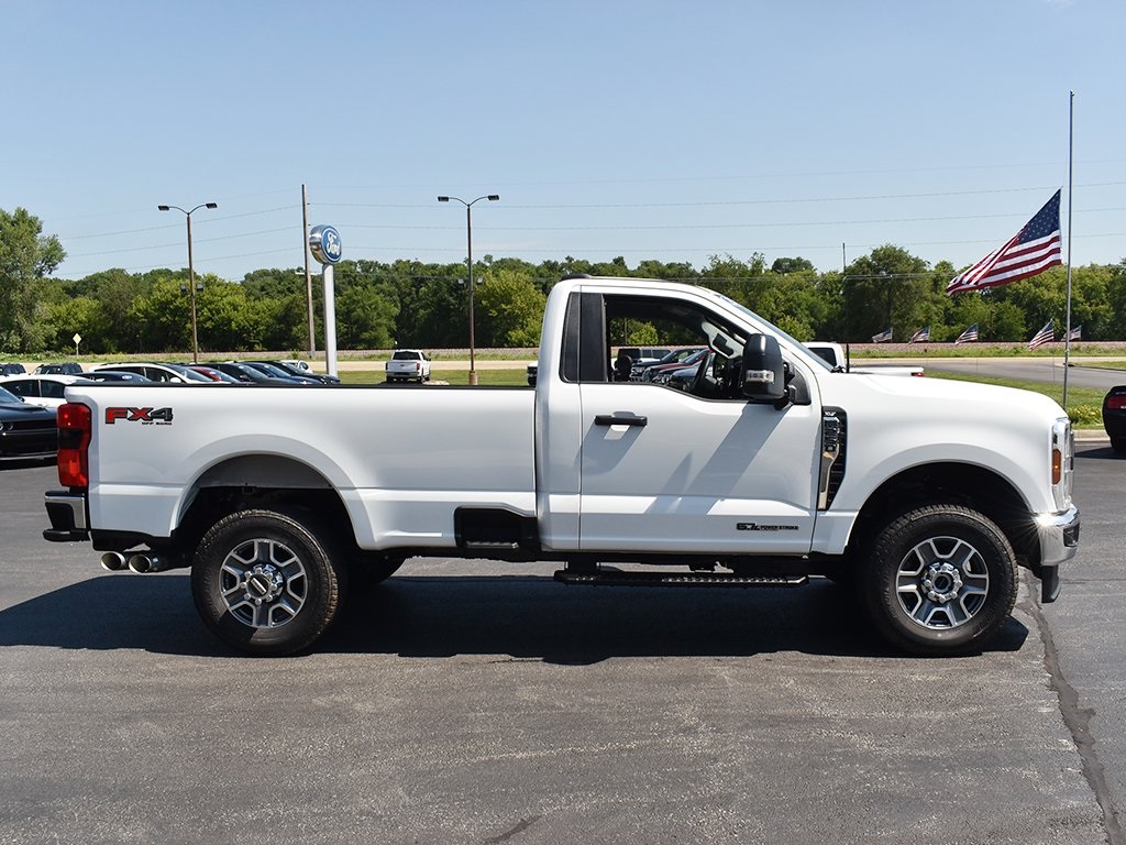 2025 Ford F-250 XLT photo 9
