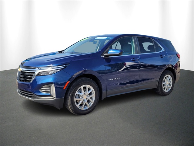 2023 Chevrolet Equinox LT photo 2