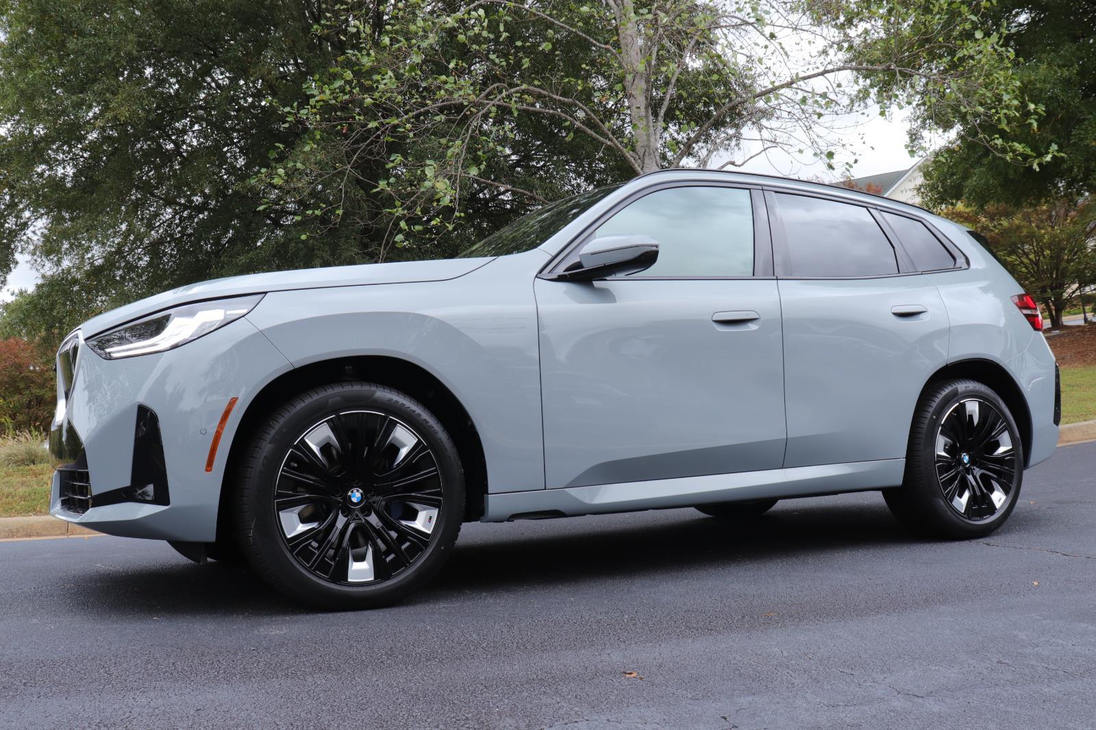 2026 BMW X3 30's photo