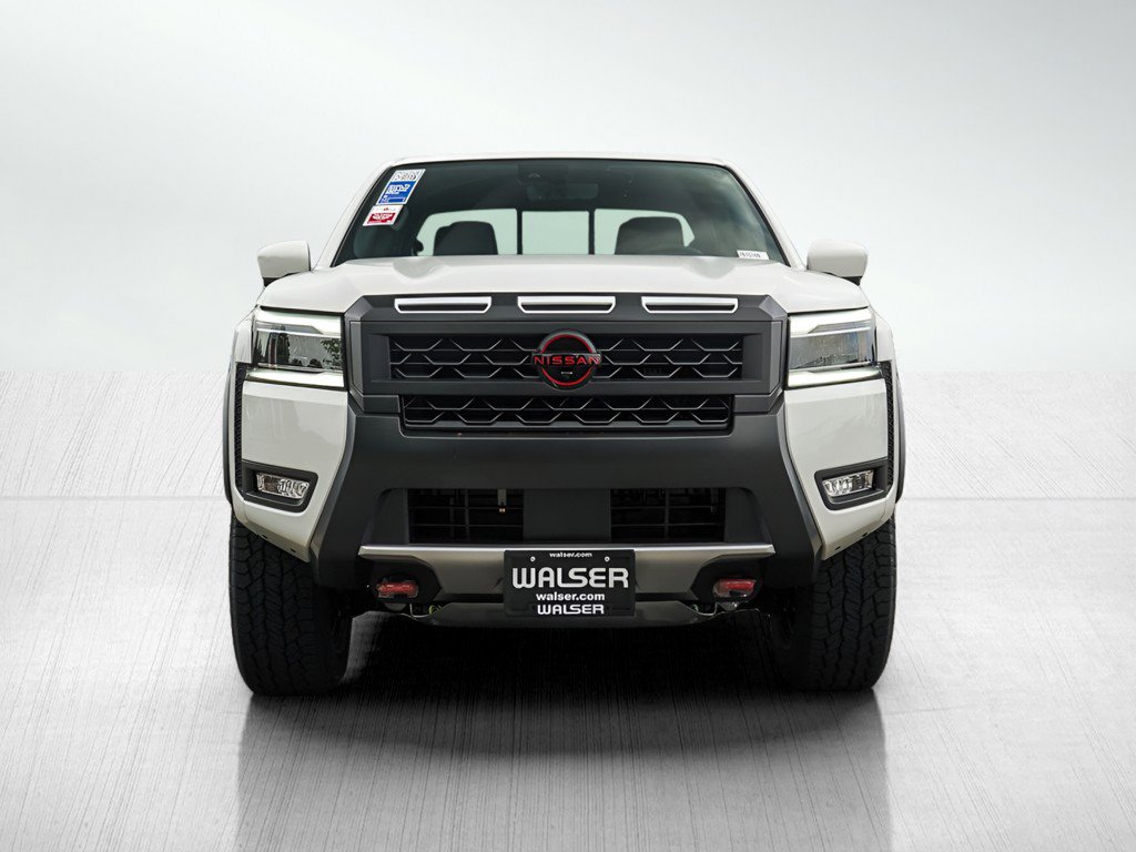 2025 Nissan Frontier PRO-4X photo 2