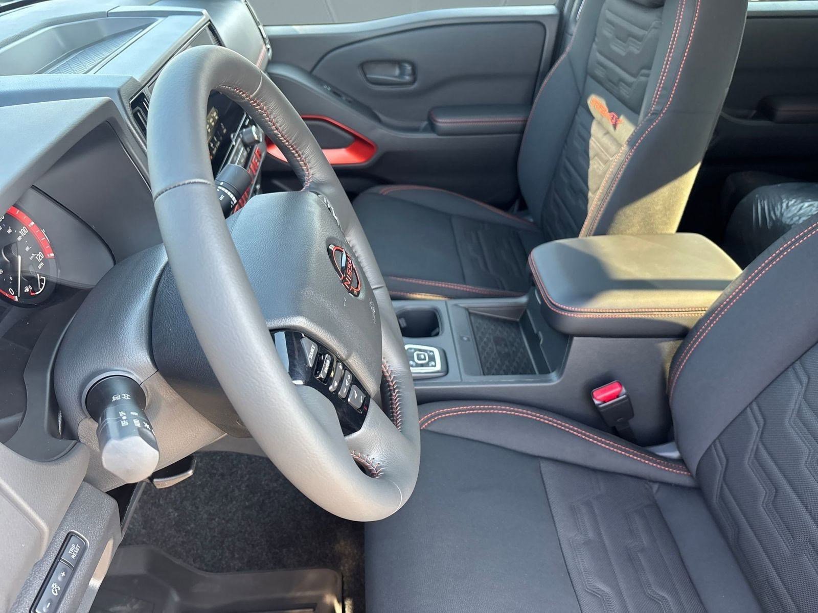 2026 Nissan Frontier Crew Cab PRO-4X photo 5