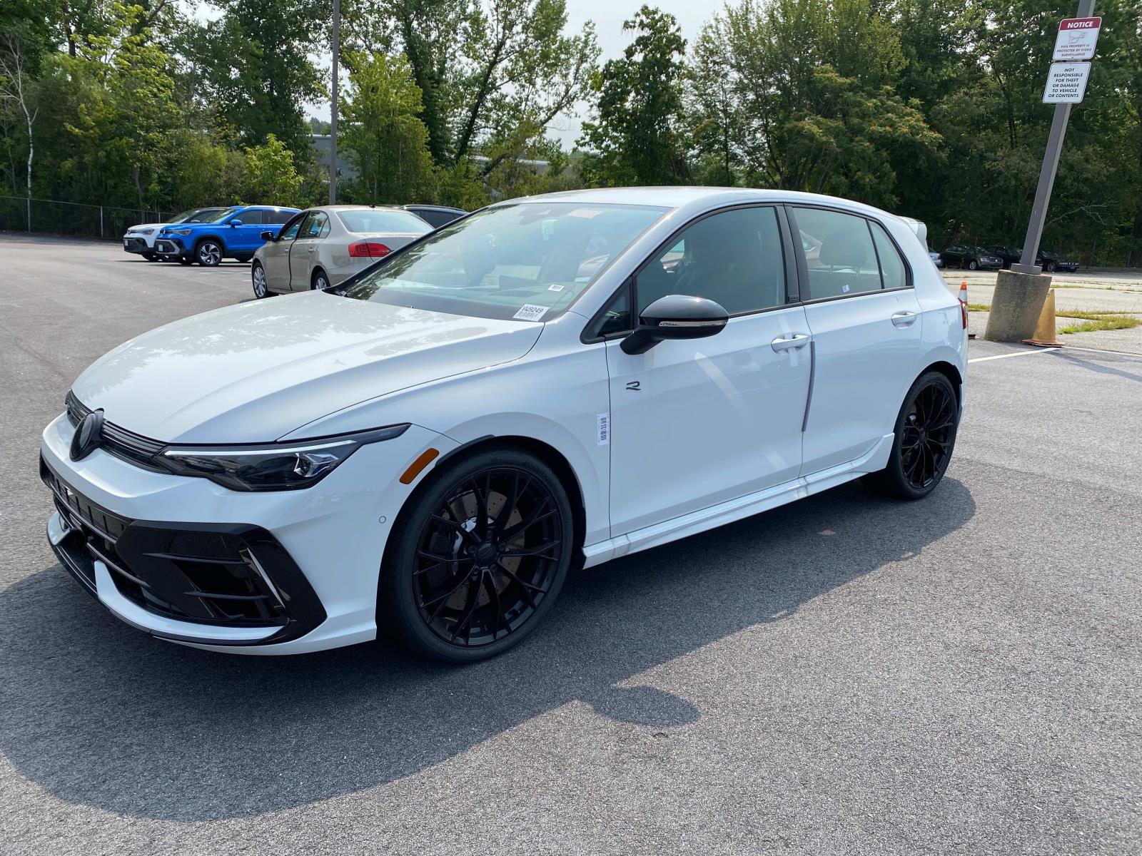 2025 Volkswagen Golf R R's photo