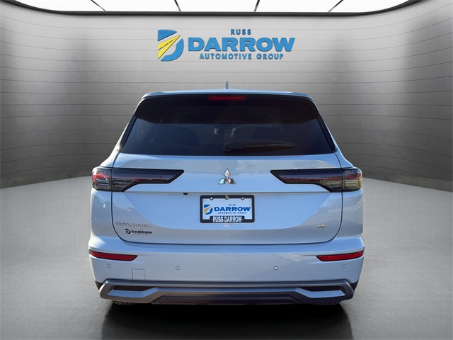 2025 Mitsubishi Outlander SE photo 4