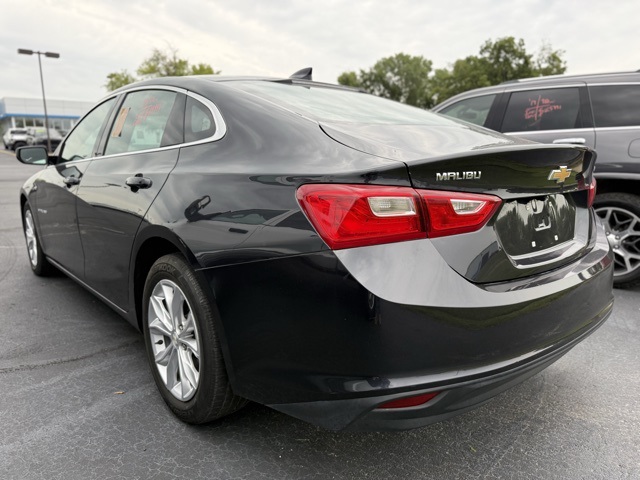 2023 Chevrolet Malibu 1LT photo 3