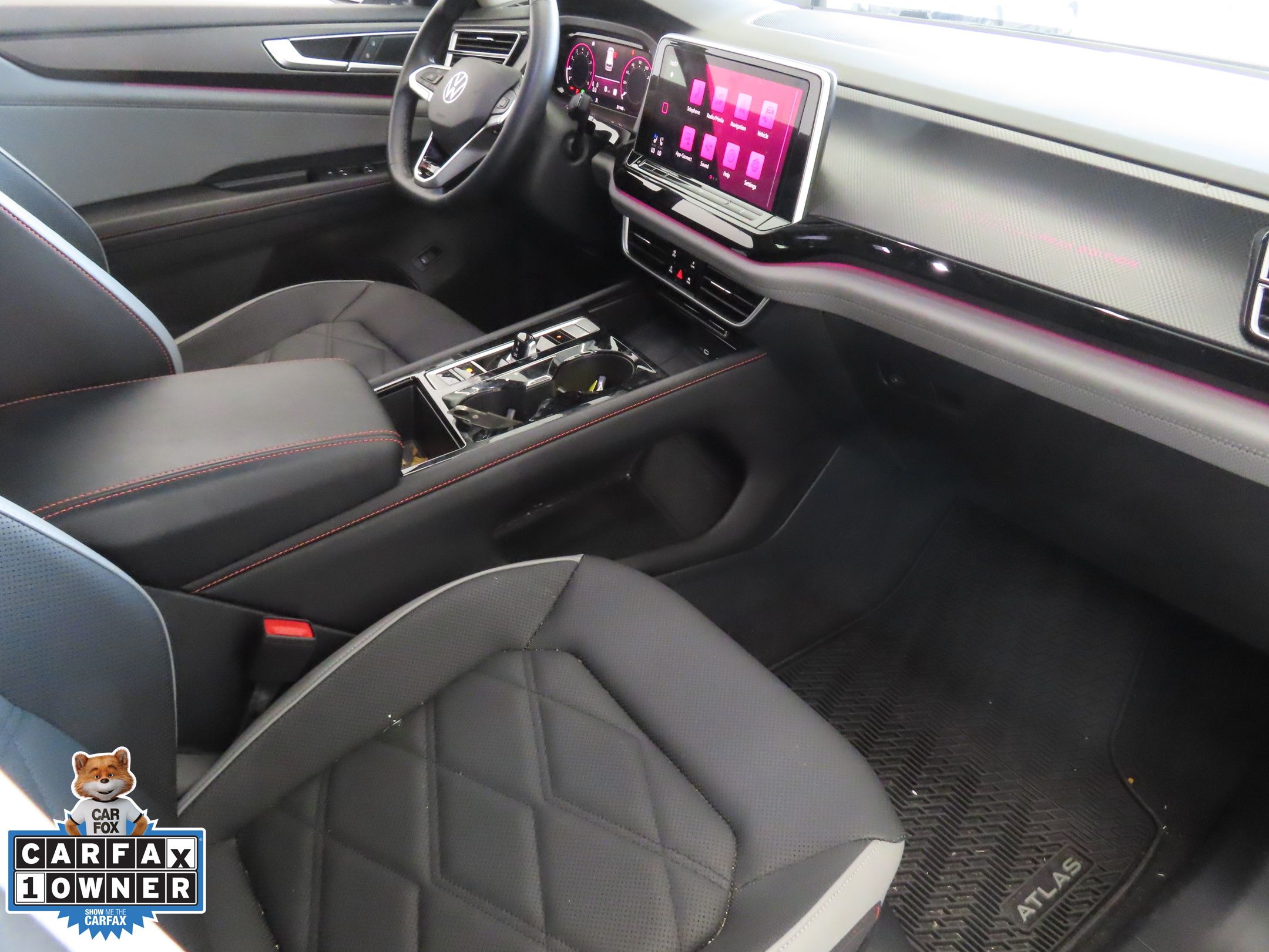 2024 Volkswagen Atlas Peak Edition SEL photo 23