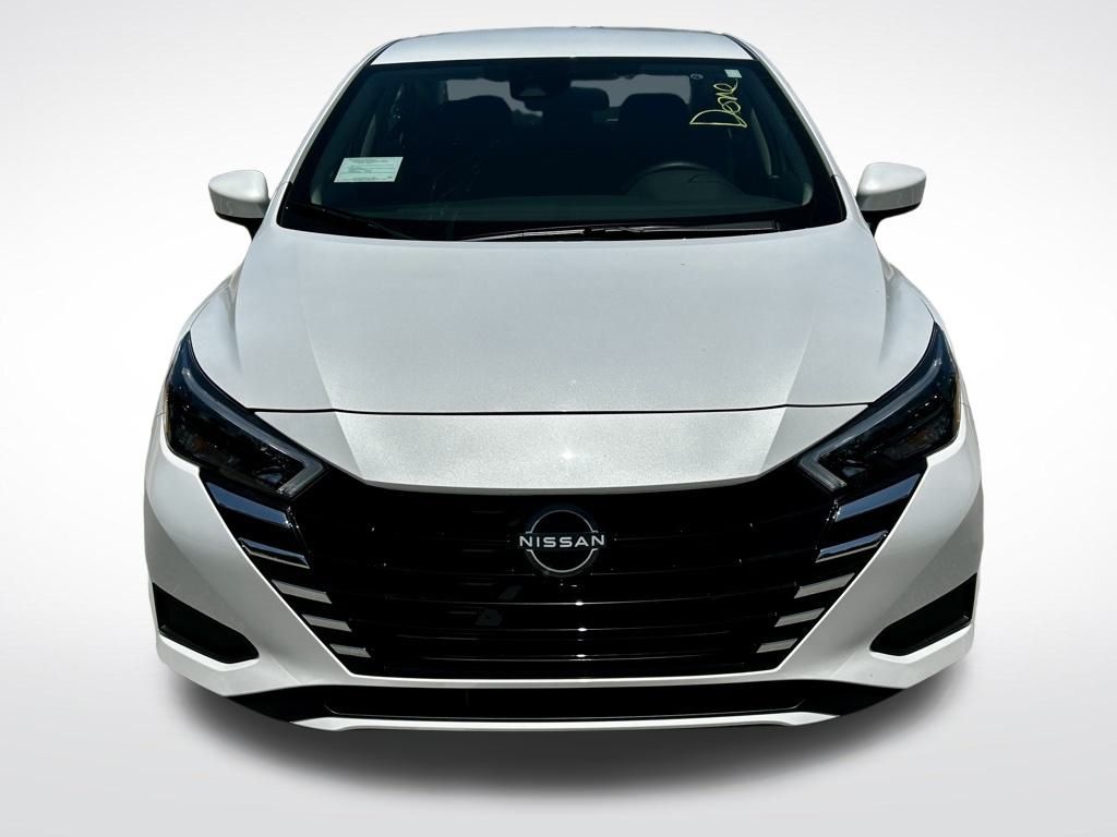 2025 Nissan Versa SV photo 8