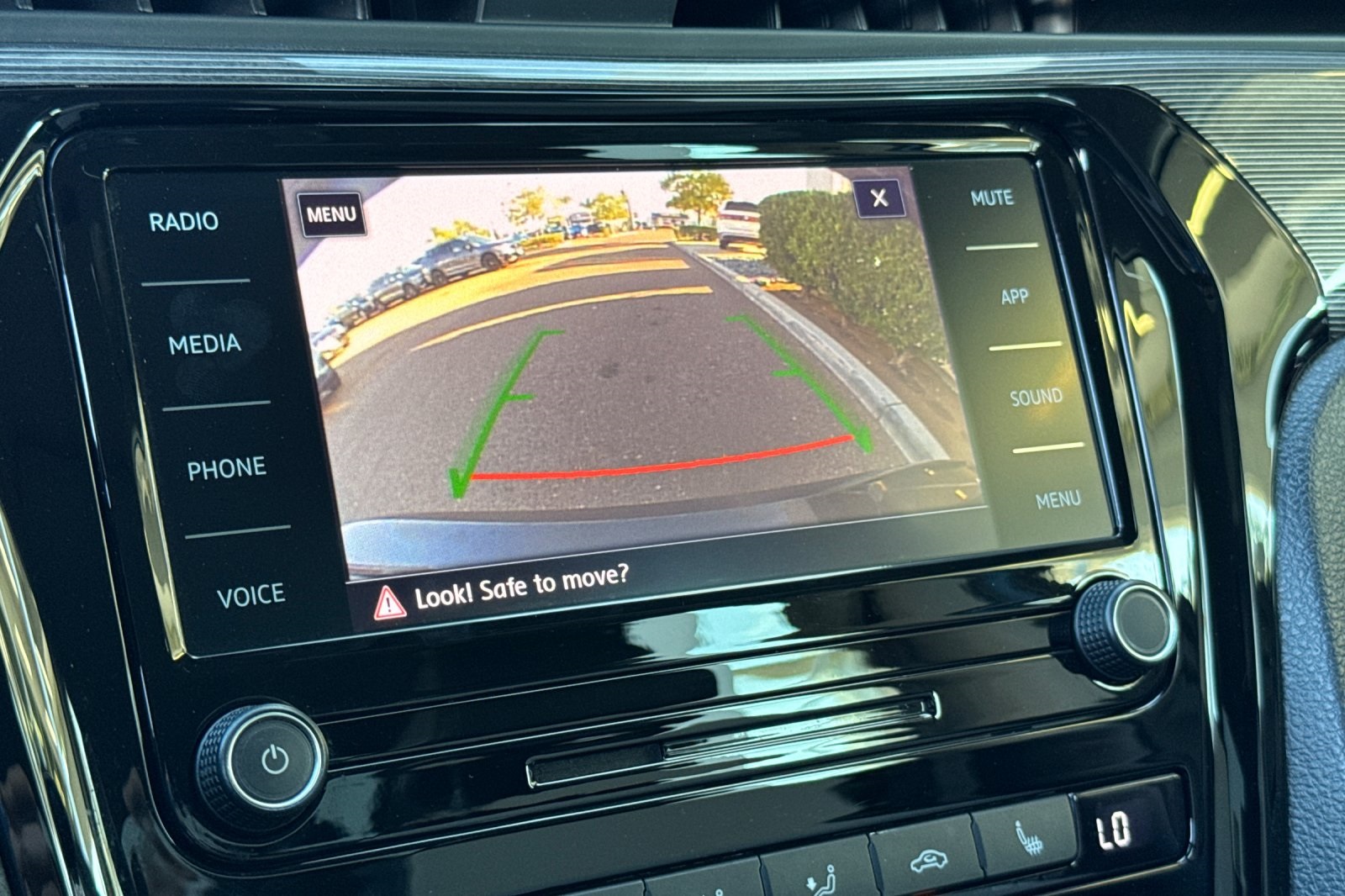 2020 Volkswagen Passat 2.0T R-Line photo 17