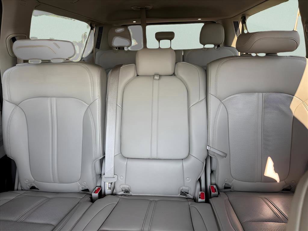 2024 Jeep Wagoneer L Series II photo 16