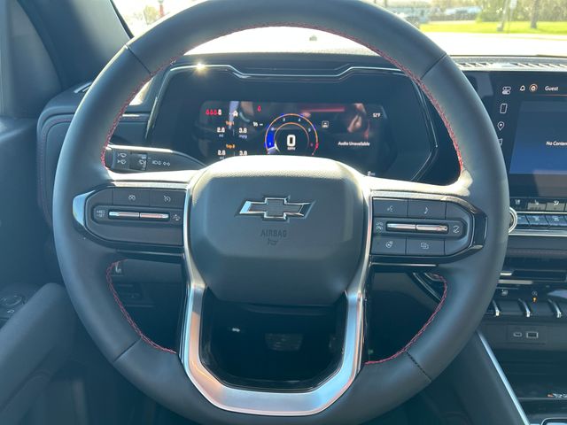 2025 Chevrolet Colorado Z71 photo 13