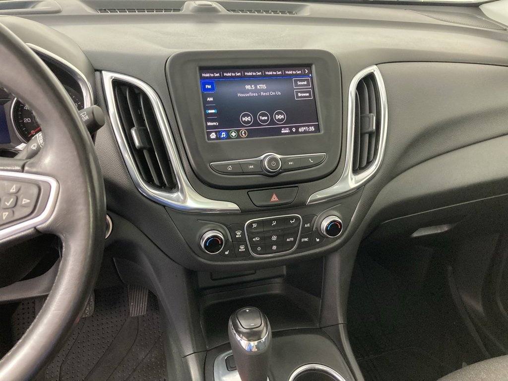 Used 2020 Chevrolet Equinox LT with VIN 2GNAXUEV3L6107140 for sale in Monticello, Minnesota