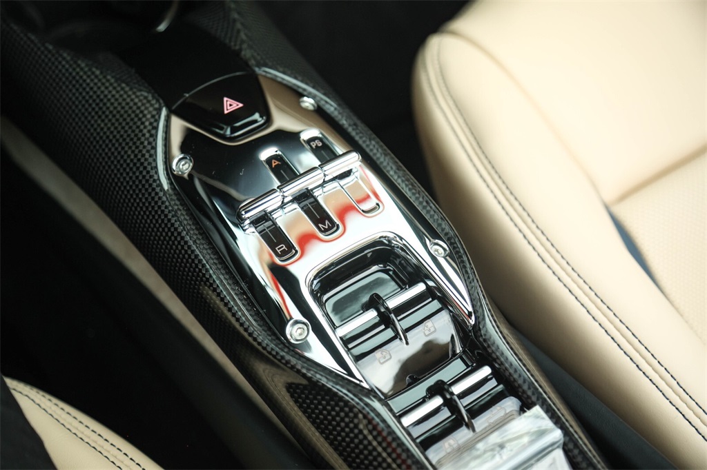 2024 Ferrari 296 GTS photo 31