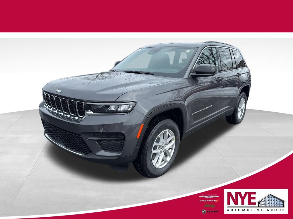 2025 Jeep Grand Cherokee Laredo's photo
