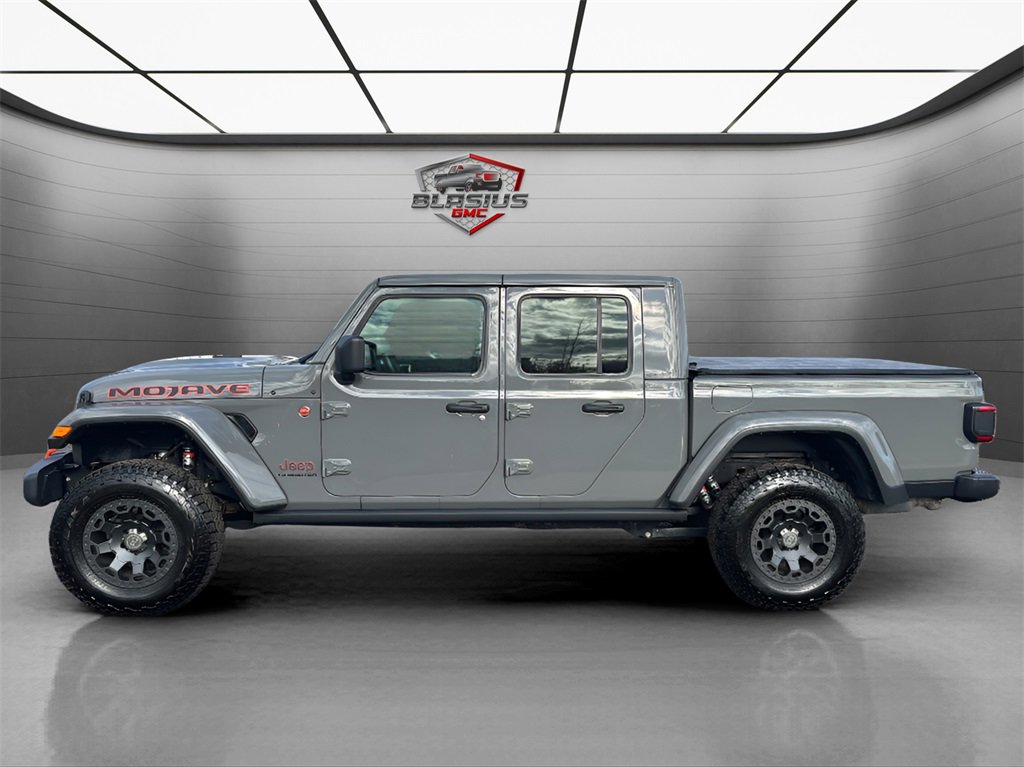 2021 Jeep Gladiator Mojave photo 2