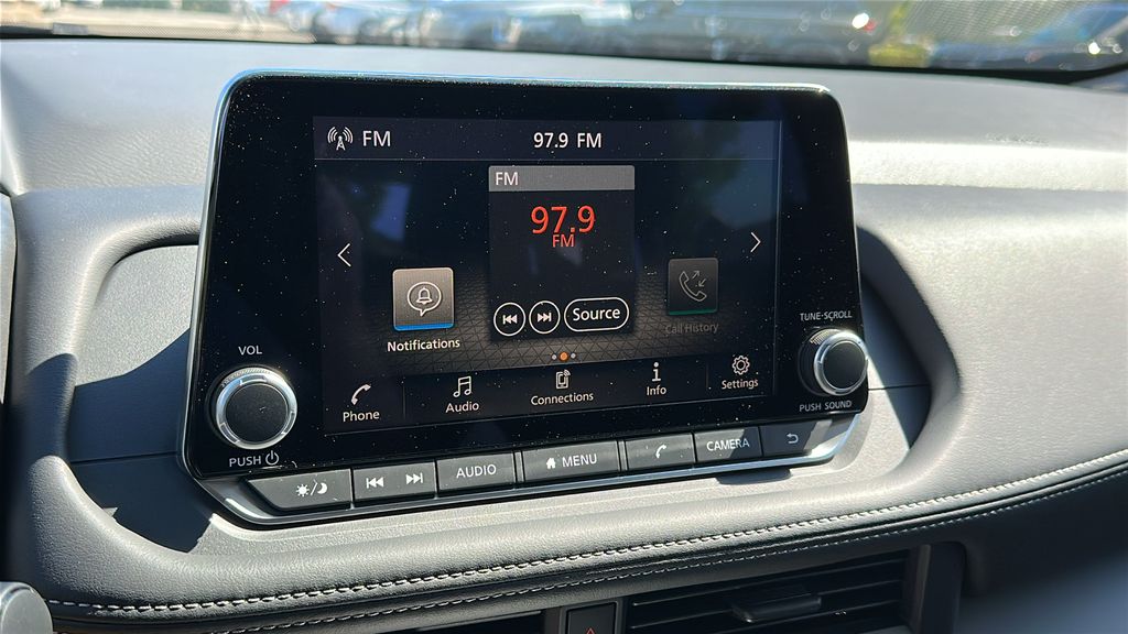 2026 Nissan Rogue S photo 15