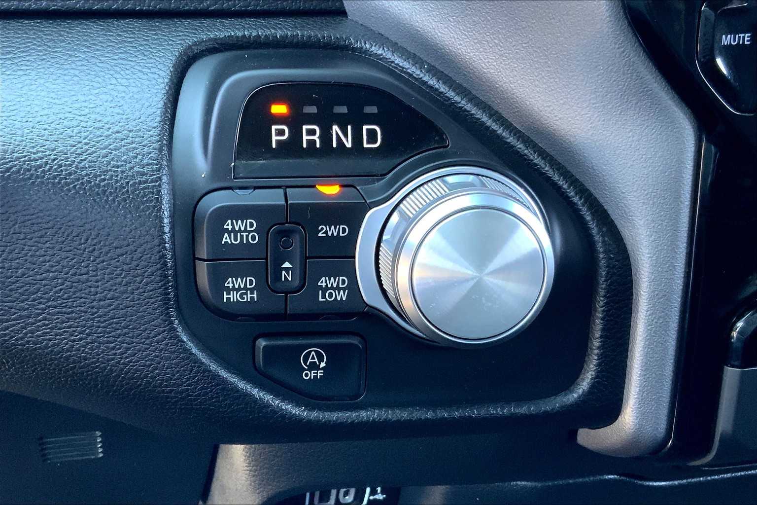 2025 Ram 1500 Laramie photo 26