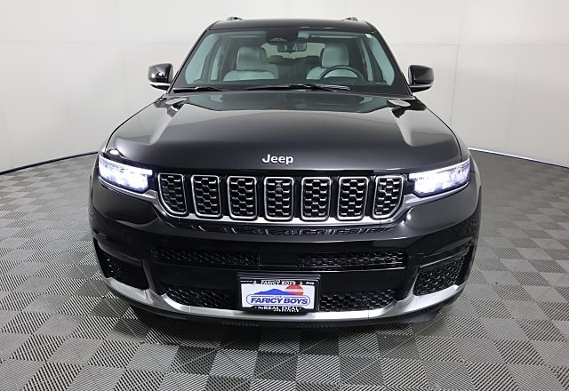 2021 Jeep Grand Cherokee L Summit photo 2