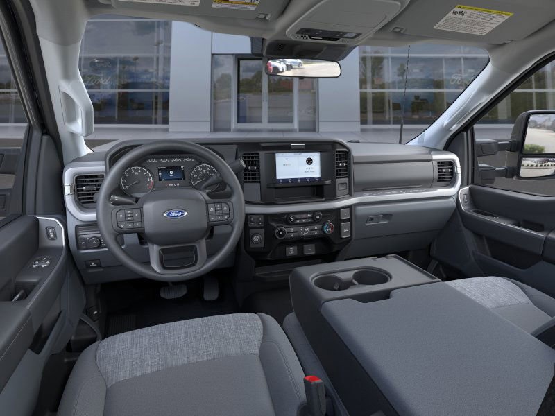 2026 Ford F-250 XLT photo 9