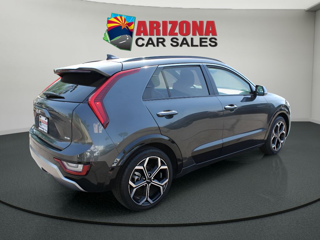 2023 Kia Niro SX Touring photo 5