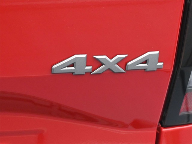 2025 Nissan Frontier S photo 14