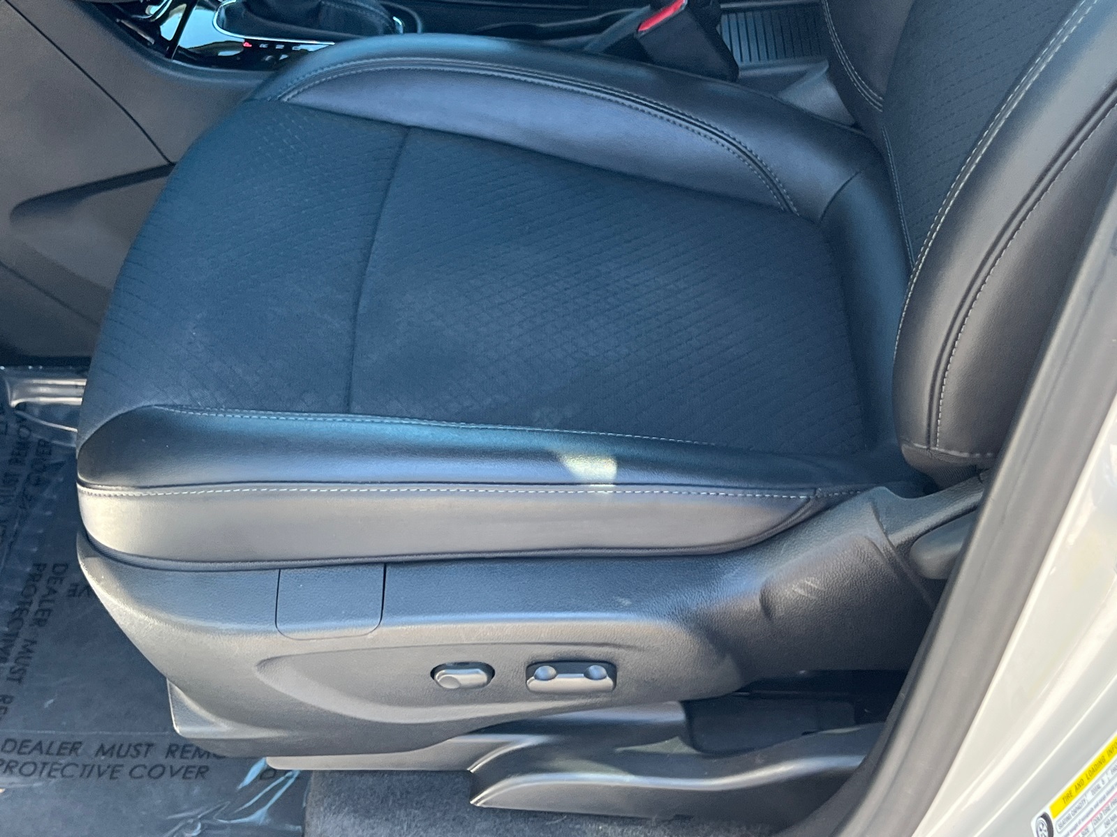 2022 Buick Encore Preferred photo 19