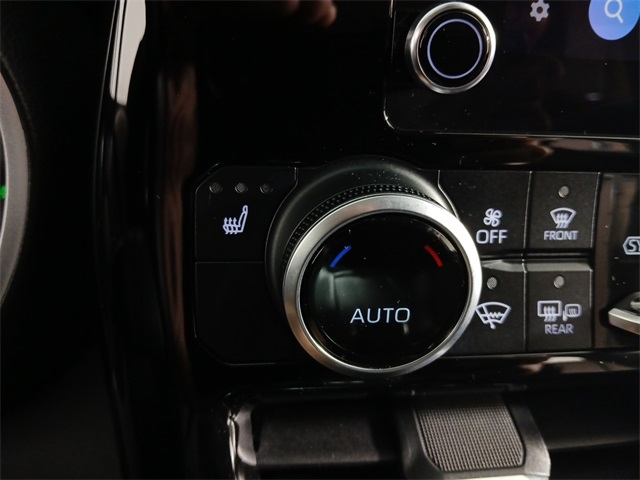 2023 Toyota Highlander Hybrid XLE photo 15