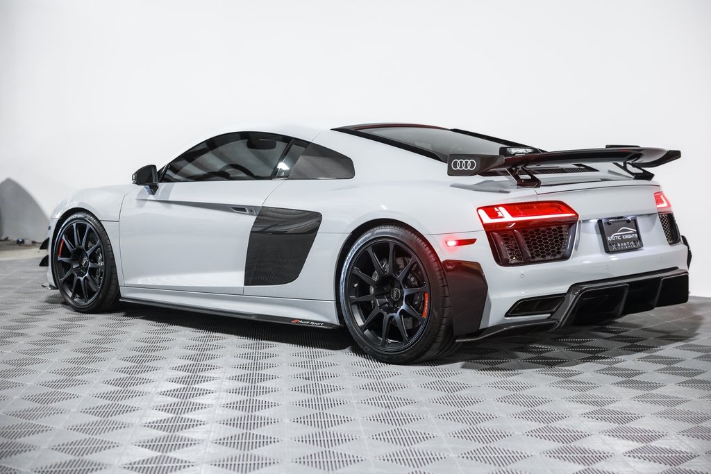 2018 Audi R8 5.2 Plus photo 15