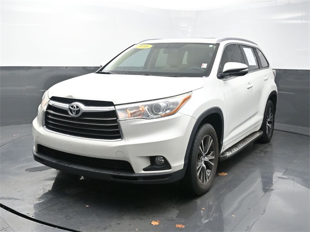 2016 Toyota Highlander XLE's photo