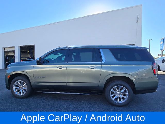 2023 Chevrolet Suburban Premier photo 3