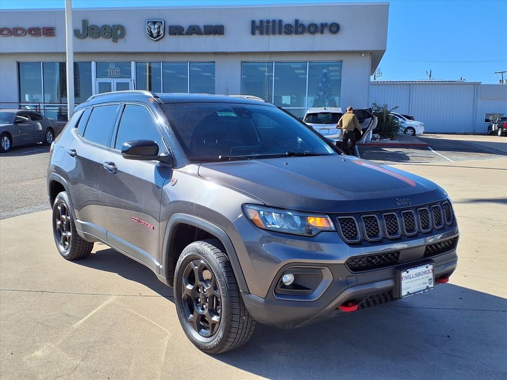 2023 Jeep Compass Trailhawk's photo