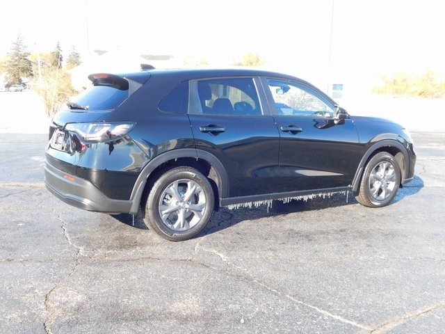 2026 Honda HR-V LX photo 3