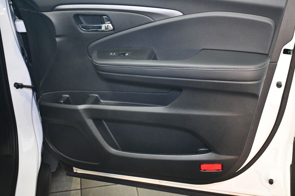 2023 Honda Ridgeline RTL photo 28