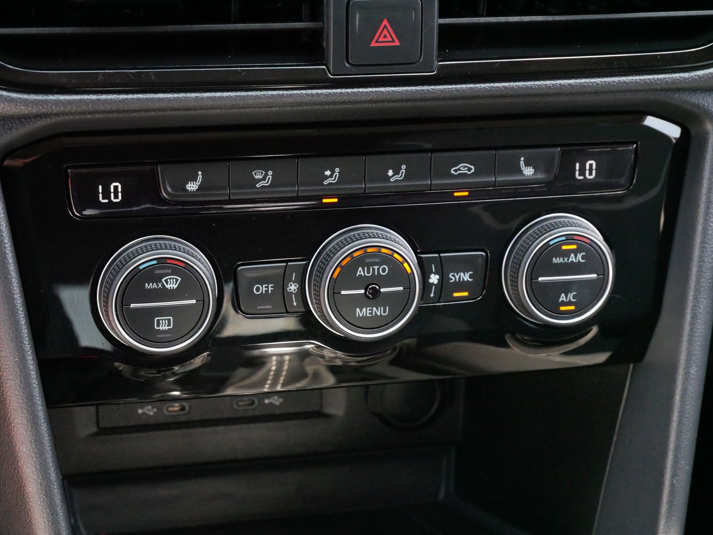 2024 Volkswagen Taos SE photo 21