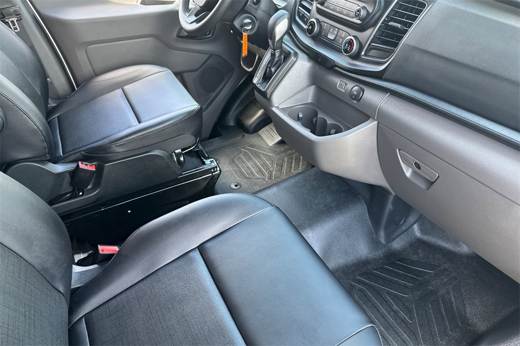 2025 Ford Transit photo 12