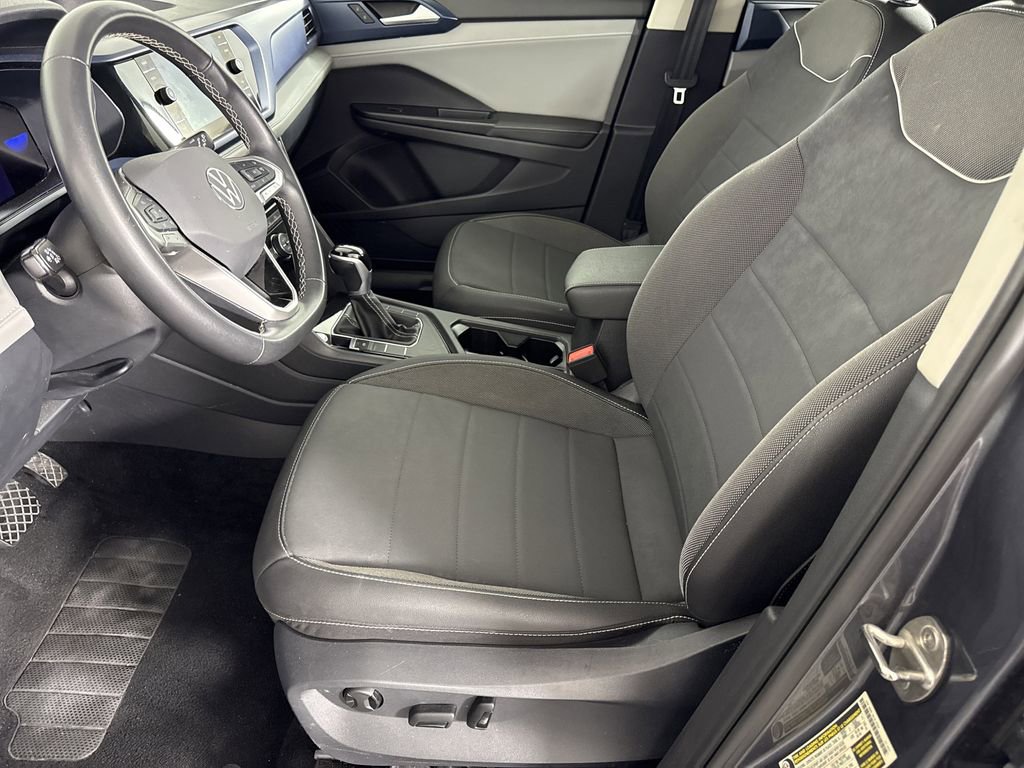 2024 Volkswagen Taos SE photo 6