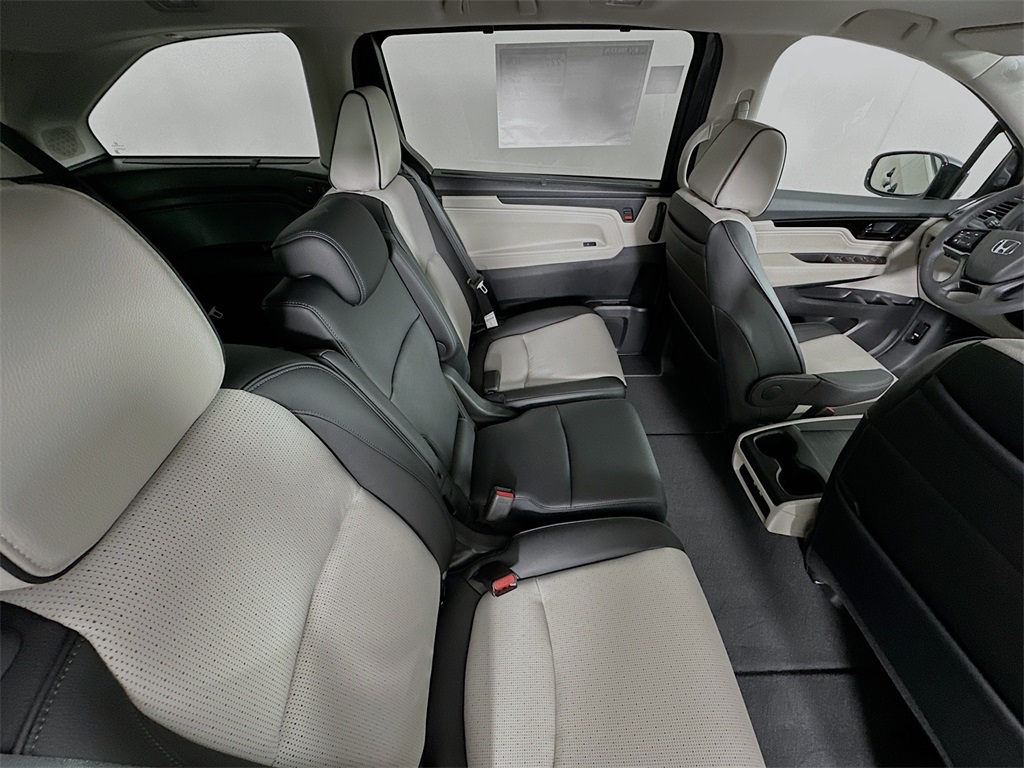 2026 Honda Odyssey Elite photo 29