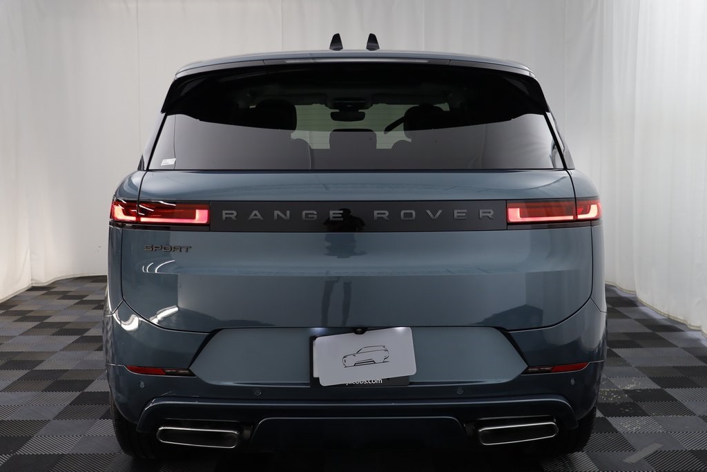 2025 Land Rover Range Rover Sport SE photo 15